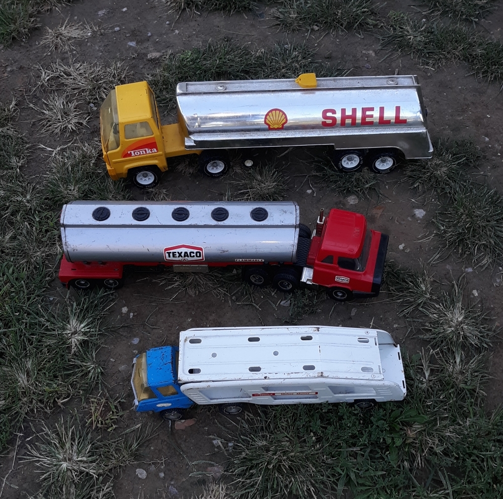Vintage Tonka trucks bundle